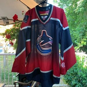 Rare circa 2001/2002 Canucks gradient 3rd jersey